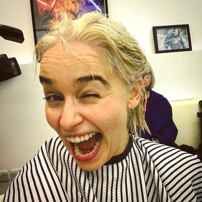 Emilia Clarke Tries Her Hand At Stock Photography, And The Result Is So Funny The Internet Wants Her To Star In 'The Office' Emilia Clarke Tries Her Hand At Stock Photography, And The Result Is So Funny The Internet Wants Her To Star In 'The Office'
