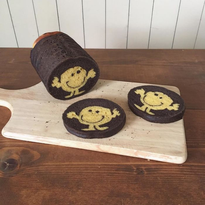 Baker "Hides" Designs On Their Breads Making Breakfast Become More Fun