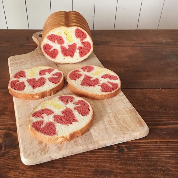 Baker "Hides" Designs On Their Breads Making Breakfast Become More Fun