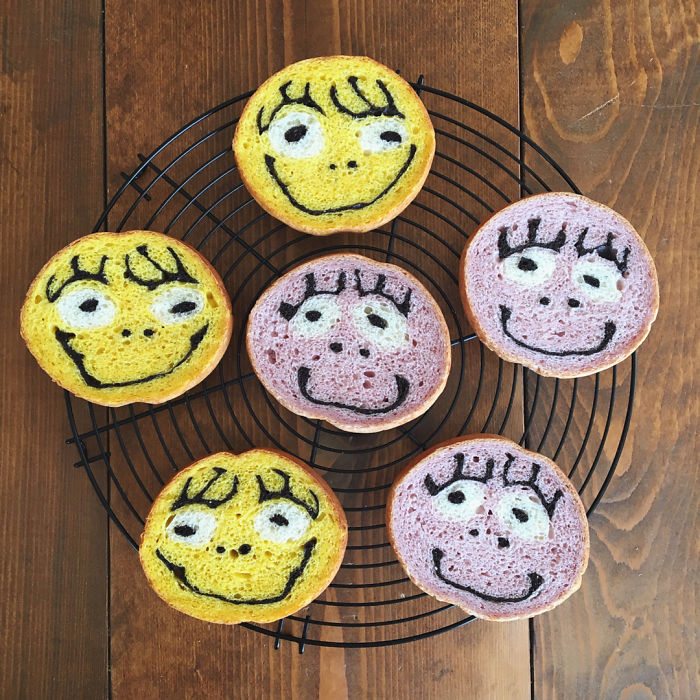 Baker "Hides" Designs On Their Breads Making Breakfast Become More Fun