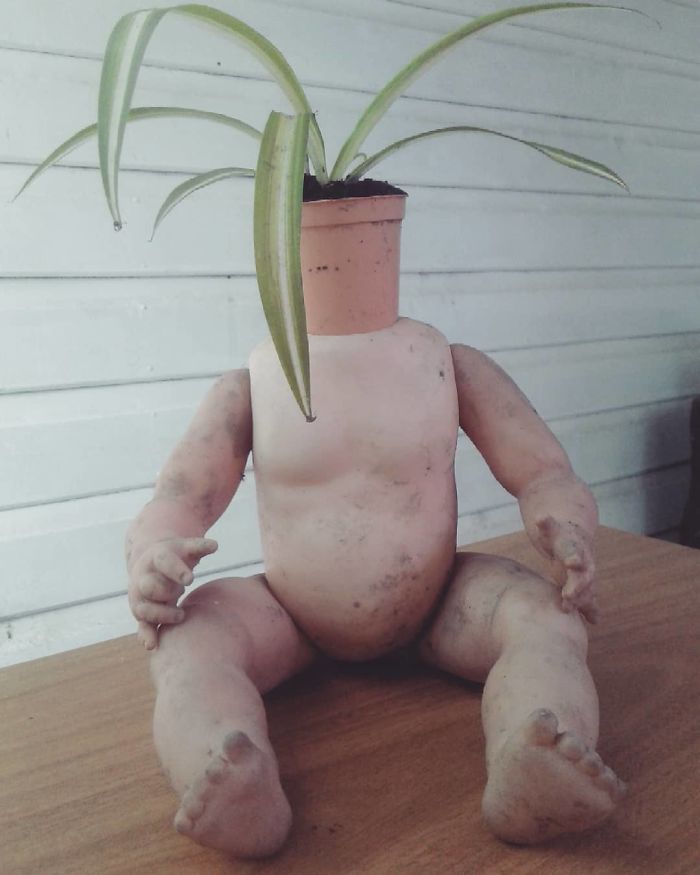 Creepy-Baby-Doll-Head-Planters