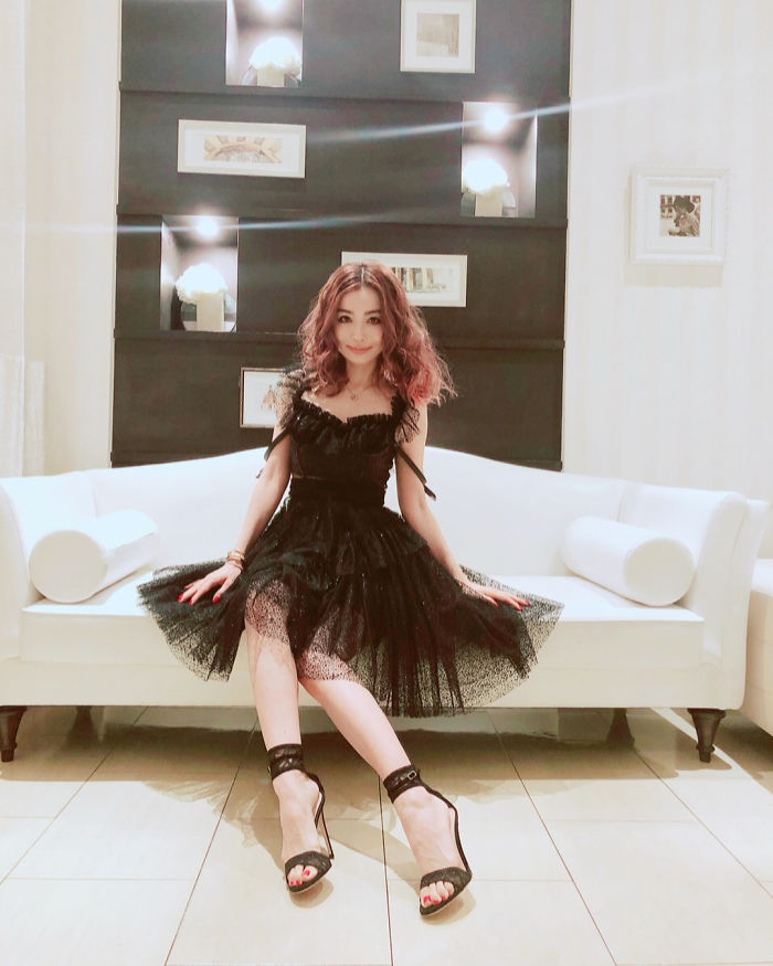 Young-Looking-Japanese-Model-Risa-Hirako