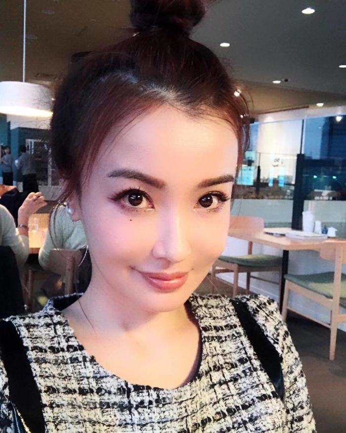 Young-Looking-Japanese-Model-Risa-Hirako