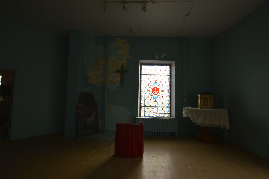 I Create Stories Out Of Abandoned Spaces I Create Stories Out Of Abandoned Spaces