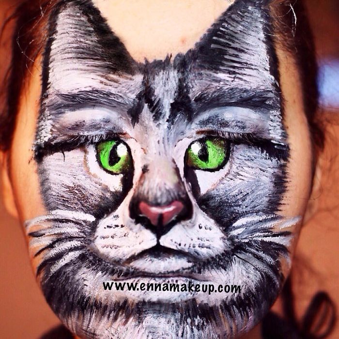 Disabled Girl Paints Herself