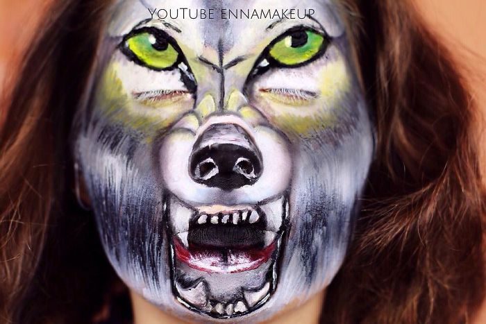 Disabled Girl Paints Herself