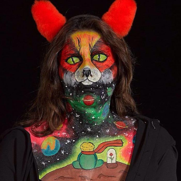 Disabled Girl Paints Herself