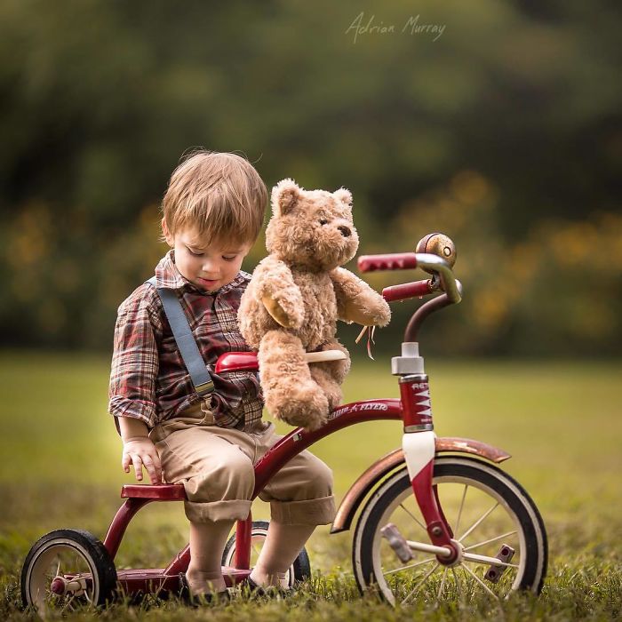 I’ve Been Taking Photos Of My Kids With Their Brother Bear For Years