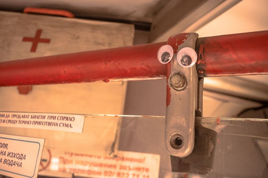 I Bring Bulgarian Streets To Life By Putting Googly Eyes On Random Objects (New Pics)