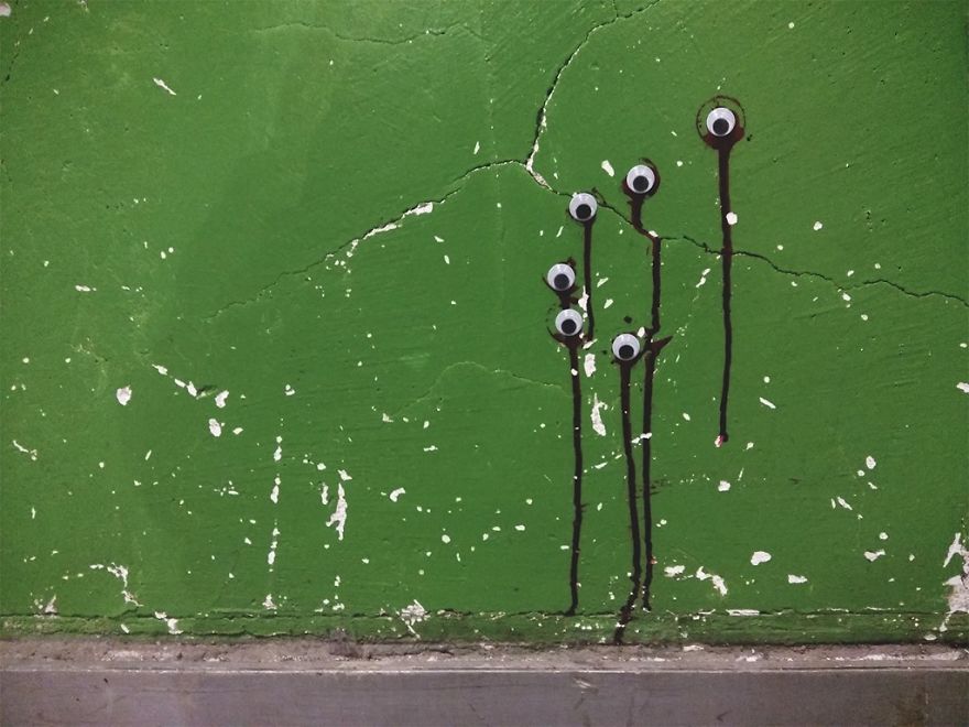I Bring Bulgarian Streets To Life By Putting Googly Eyes On Random Objects (New Pics)