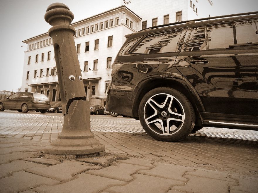 I Bring Bulgarian Streets To Life By Putting Googly Eyes On Random Objects (New Pics)