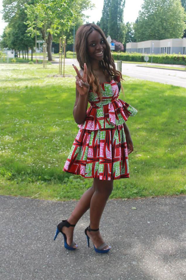 Girl Felt Pain And Called An Ambulance, But The Attendant Mocked Her About Being Worried To Die Girl Felt Pain And Called An Ambulance, But The Attendant Mocked Her About Being Worried To Die