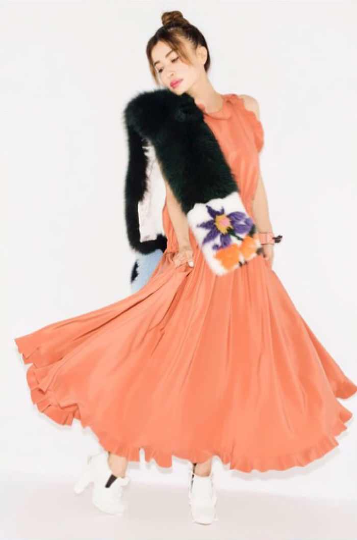 Young-Looking-Japanese-Model-Risa-Hirako