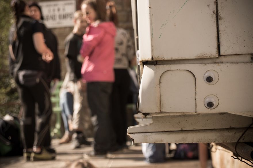 I Bring Bulgarian Streets To Life By Putting Googly Eyes On Random Objects (New Pics)