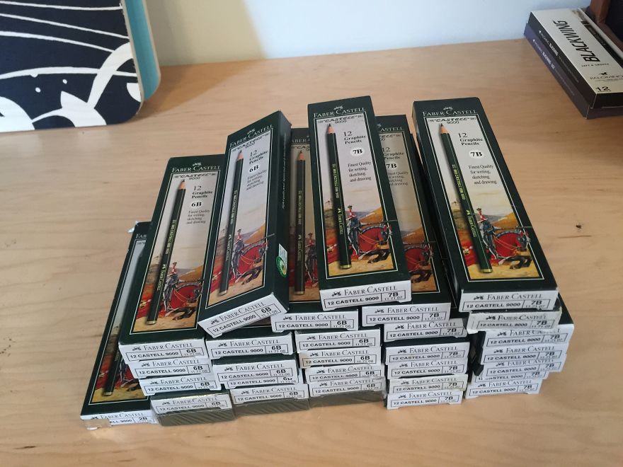 I Create Large-Scale Whale Drawings Using Hundreds Of Pencils As An Ode To My West Coast Home