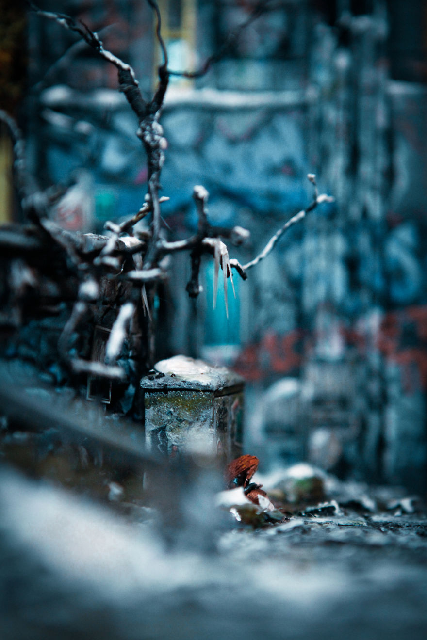 I Created A Modern Oscar Wilde’s ‘Happy Prince’ Miniature