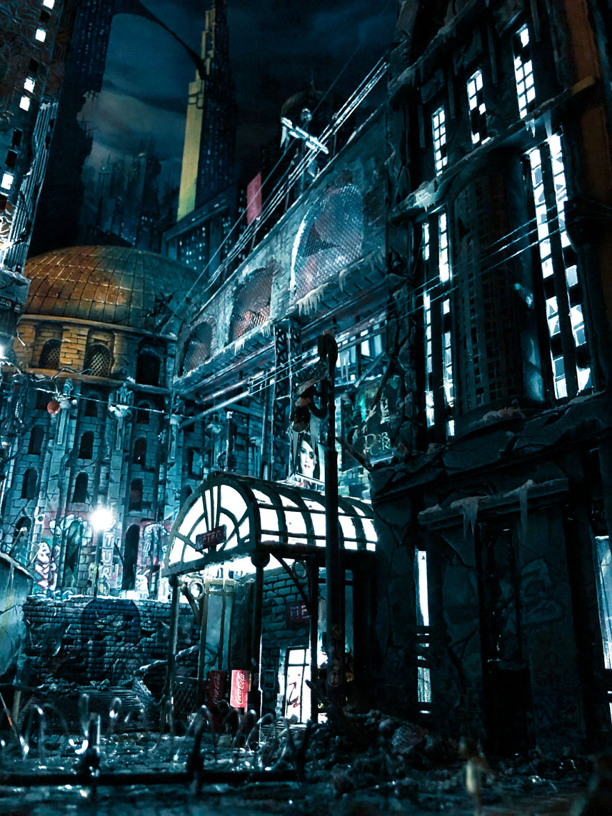 I Created A Modern Oscar Wilde’s ‘Happy Prince’ Miniature I Created A Modern Oscar Wilde’s ‘Happy Prince’ Miniature