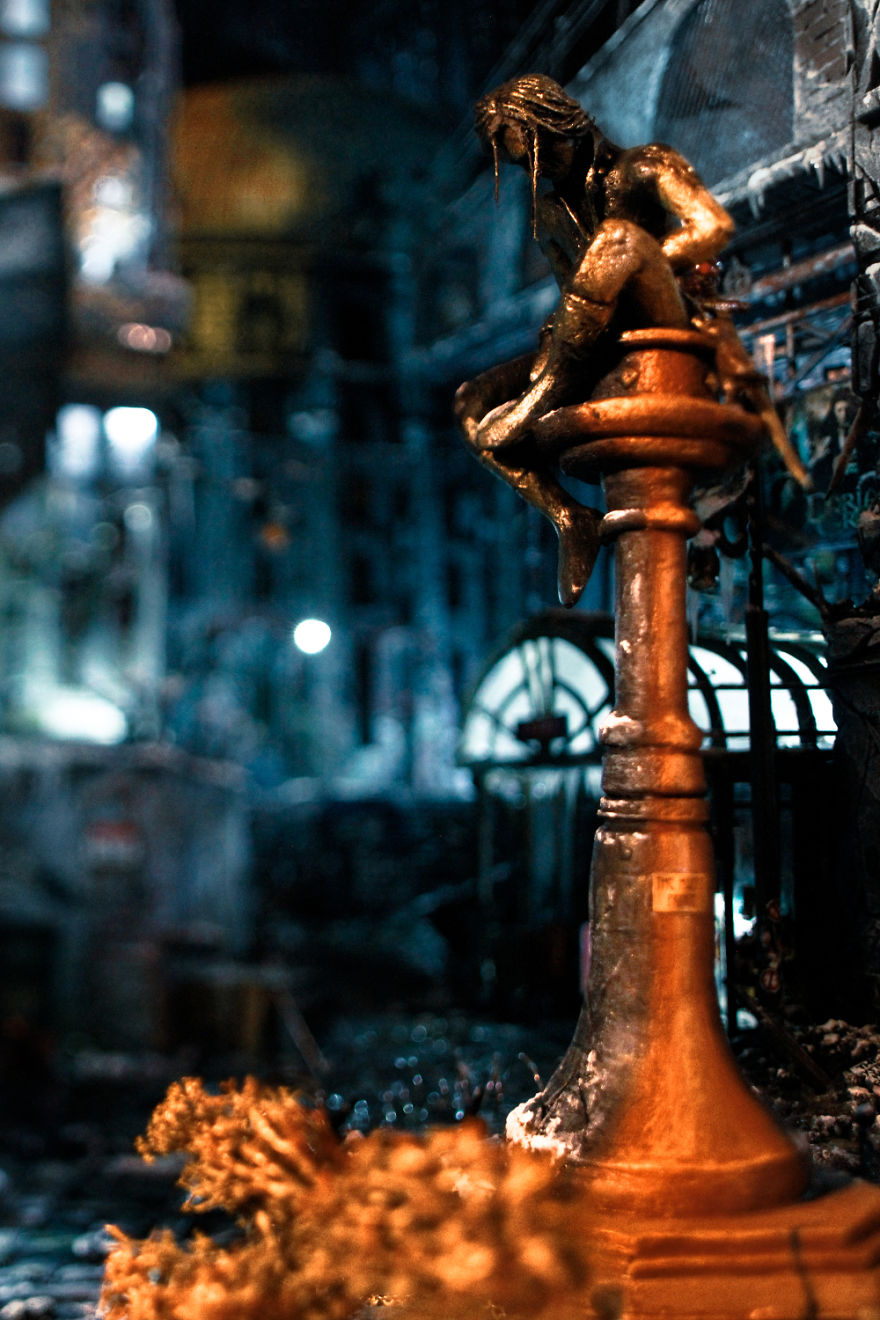 I Created A Modern Oscar Wilde’s ‘Happy Prince’ Miniature