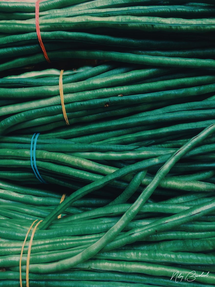 I Took Early Morning Pictures Of Intimate Market Scene In Philippines Using My Iphone