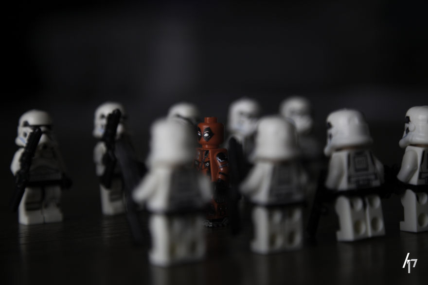 8 Dramatic Lego Shots You Have To See With Storm Troopers, Darth Vader And Deadpool! 8 Dramatic Lego Shots You Have To See With Storm Troopers, Darth Vader And Deadpool!