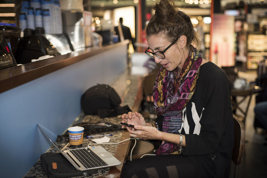 I Photograph 100 Faces From 100 Different Countries At Atatürk Airport, Istanbul I Photograph 100 Faces From 100 Different Countries At Atatürk Airport, Istanbul