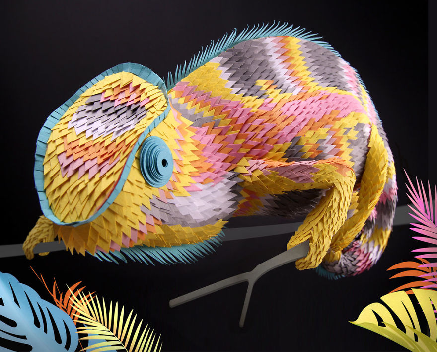 I Hand-Cut Paper Into Hundreds Of Tiny Pieces To Create Sculptures Of Birds, Bees, And Other Creatures I Hand-Cut Paper Into Hundreds Of Tiny Pieces To Create Sculptures Of Birds, Bees, And Other Creatures