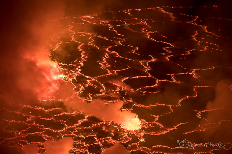 I Spent The Night At The Top Of An Active Volcano In DR Congo, Capturing The Boiling Lava Lake I Spent The Night At The Top Of An Active Volcano In DR Congo, Capturing The Boiling Lava Lake