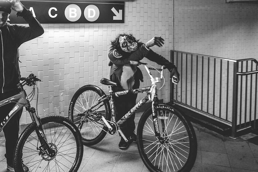 Photographer Captures The Faces Of The New York Subway In Fantastic Black And White Images