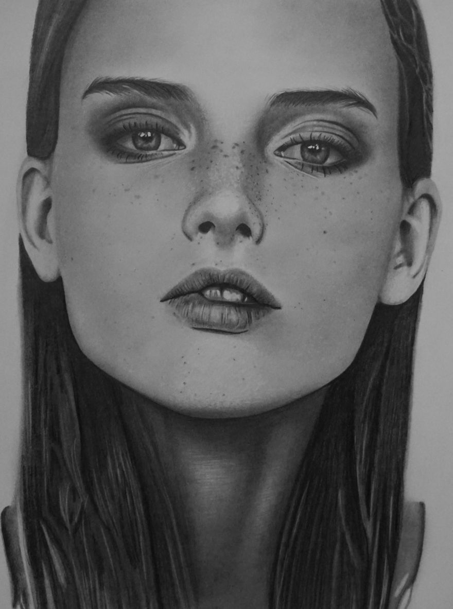 Despite Being Born Without Arms, I Still Managed To Fulfill My Dream Of Opening A Solo Exhibition In NYC Despite Being Born Without Arms, I Still Managed To Fulfill My Dream Of Opening A Solo Exhibition In NYC