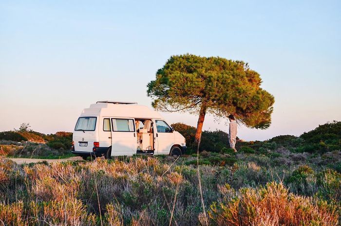 14 Inspiring Stories Of People Who Chose "The Vanlife" And Left Their Conventional Homes Behind
