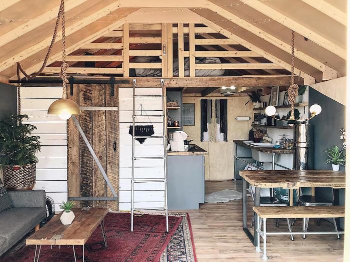 14 Inspiring Stories Of People Who Chose "The Vanlife" And Left Their Conventional Homes Behind