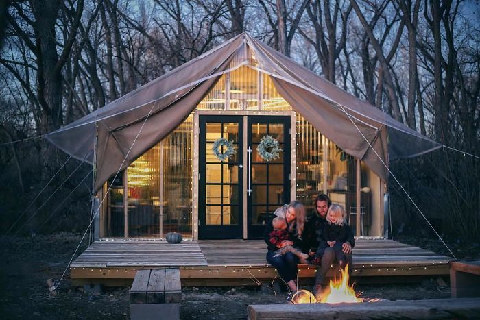 14 Inspiring Stories Of People Who Chose "The Vanlife" And Left Their Conventional Homes Behind