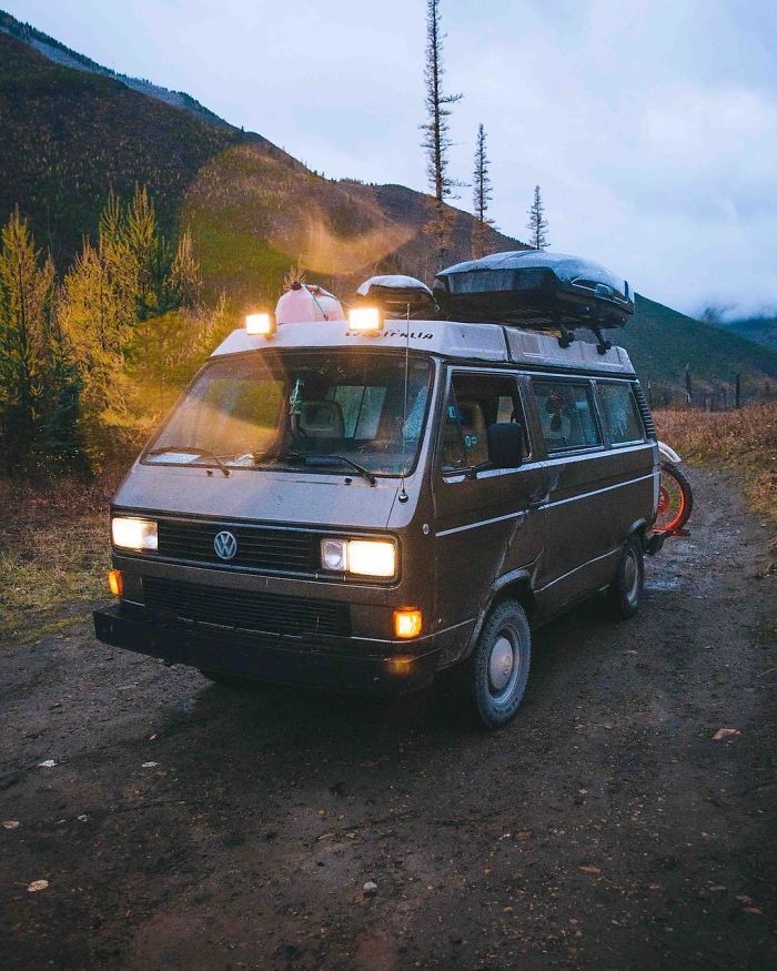14 Inspiring Stories Of People Who Chose "The Vanlife" And Left Their Conventional Homes Behind 14 Inspiring Stories Of People Who Chose "The Vanlife" And Left Their Conventional Homes Behind