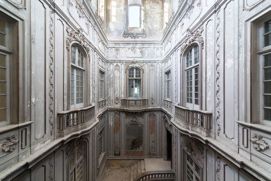 Wonderful Pictures Of Abandoned Places