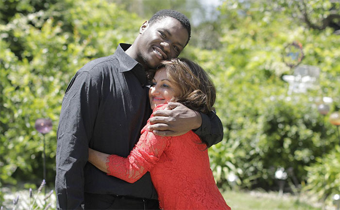 Woman Finds Baby Buried Alive While Jogging, Here's How He Looks 20 Years Later When They Reunite Woman Finds Baby Buried Alive While Jogging, Here's How He Looks 20 Years Later When They Reunite