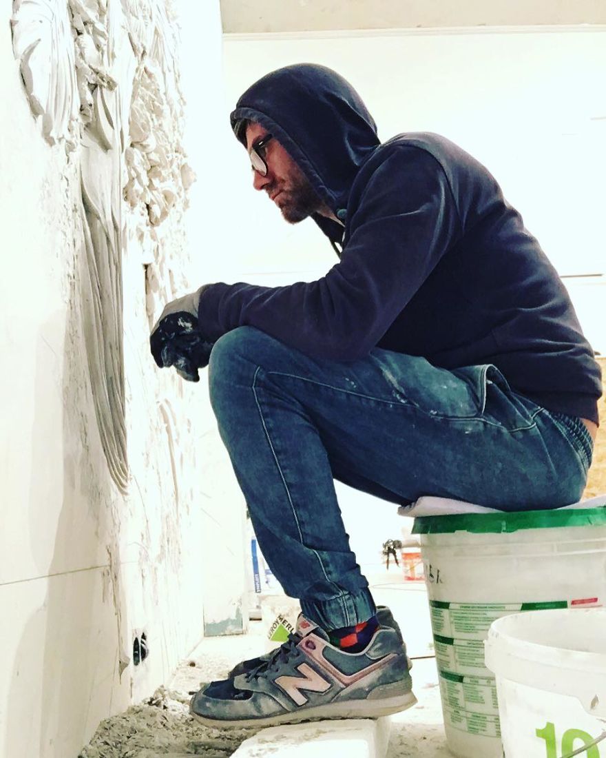 Russian Artist Uses Ancient Technique To Turn Walls Into Art, And The Result Is Gorgeous Russian Artist Uses Ancient Technique To Turn Walls Into Art, And The Result Is Gorgeous