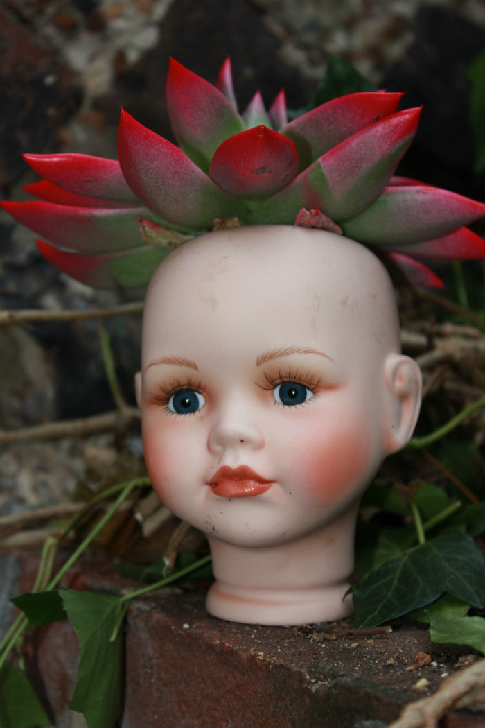 Creepy-Baby-Doll-Head-Planters