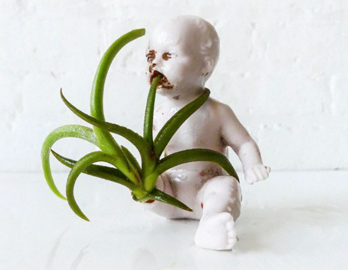 Creepy-Baby-Doll-Head-Planters