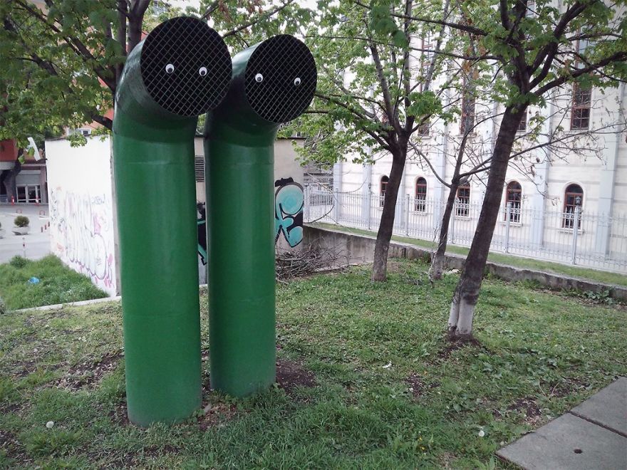 I Bring Bulgarian Streets To Life By Putting Googly Eyes On Random Objects (New Pics)