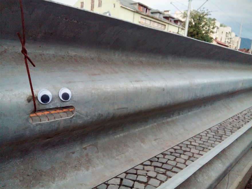 I Bring Bulgarian Streets To Life By Putting Googly Eyes On Random Objects (New Pics)