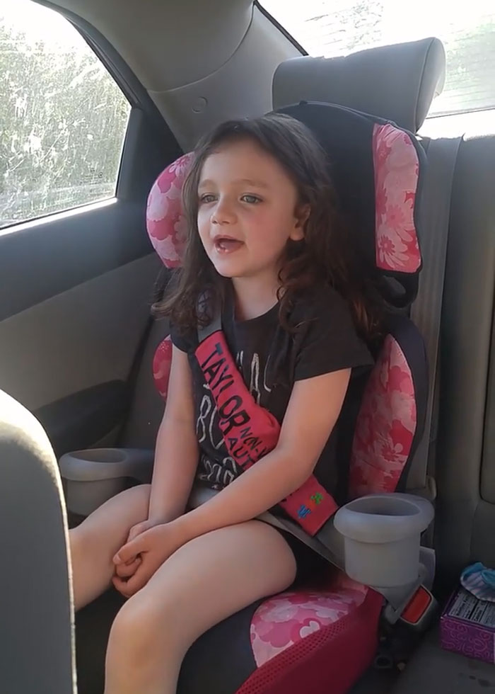 Mom Had Almost Accepted That She Would Never Hear Her 5 Y.O. Daughter's Voice, But Then A Magical Thing Happened Mom Had Almost Accepted That She Would Never Hear Her 5 Y.O. Daughter's Voice, But Then A Magical Thing Happened