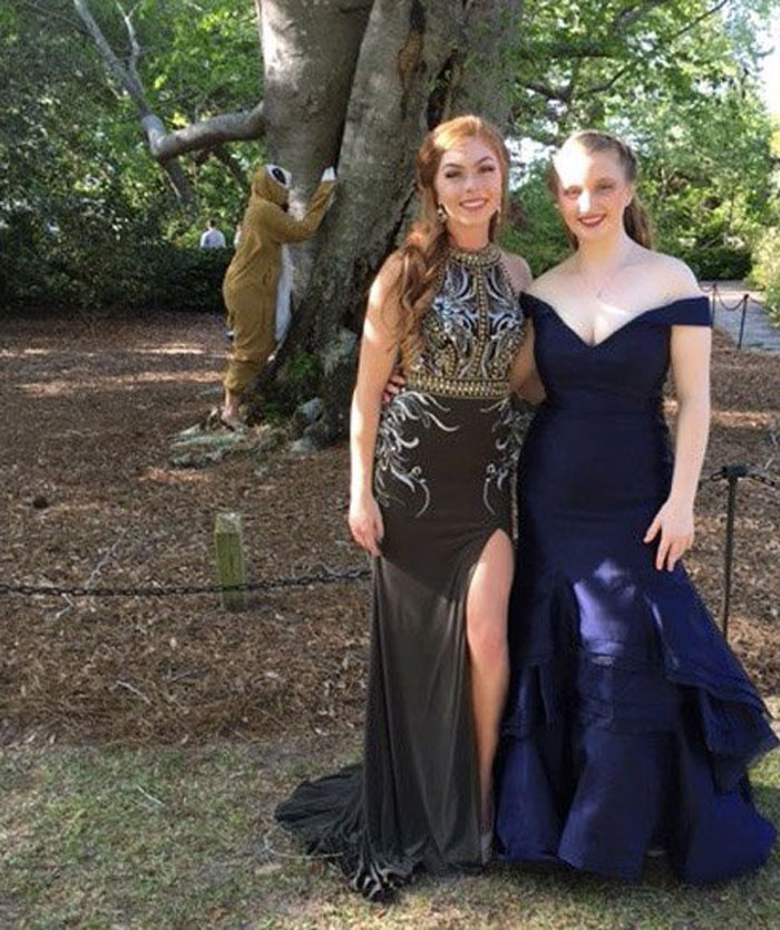 The Way This Girl Handled Her Date Not Showing Up For Prom Is Hilarious The Way This Girl Handled Her Date Not Showing Up For Prom Is Hilarious