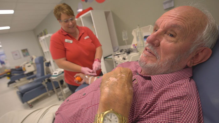 "Man With The Golden Arm" Whose Blood Saved The Lives Of 2.4 Million Babies Makes His Final Donation "Man With The Golden Arm" Whose Blood Saved The Lives Of 2.4 Million Babies Makes His Final Donation