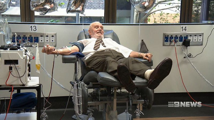 "Man With The Golden Arm" Whose Blood Saved The Lives Of 2.4 Million Babies Makes His Final Donation "Man With The Golden Arm" Whose Blood Saved The Lives Of 2.4 Million Babies Makes His Final Donation