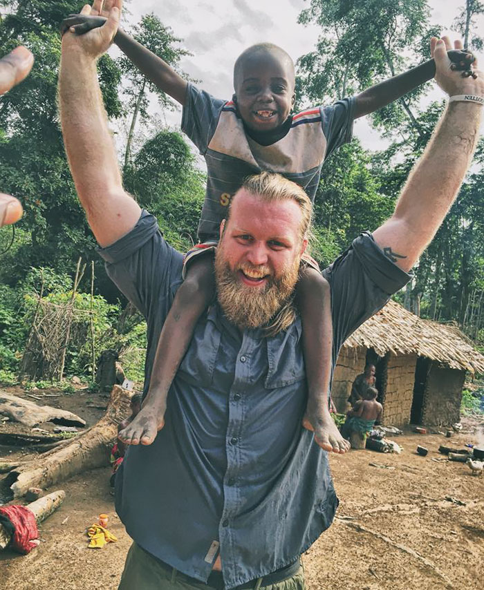 UFC Fighter Beat Depression And Addiction By Liberating Slaves In Congo UFC Fighter Beat Depression And Addiction By Liberating Slaves In Congo