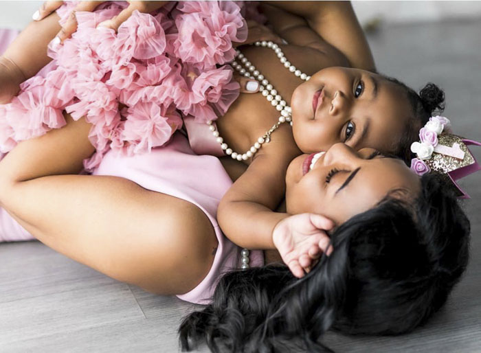 Woman Goes Into Labor During Her Final Exam, Finishes It On Epidural And Graduates From Harvard Woman Goes Into Labor During Her Final Exam, Finishes It On Epidural And Graduates From Harvard