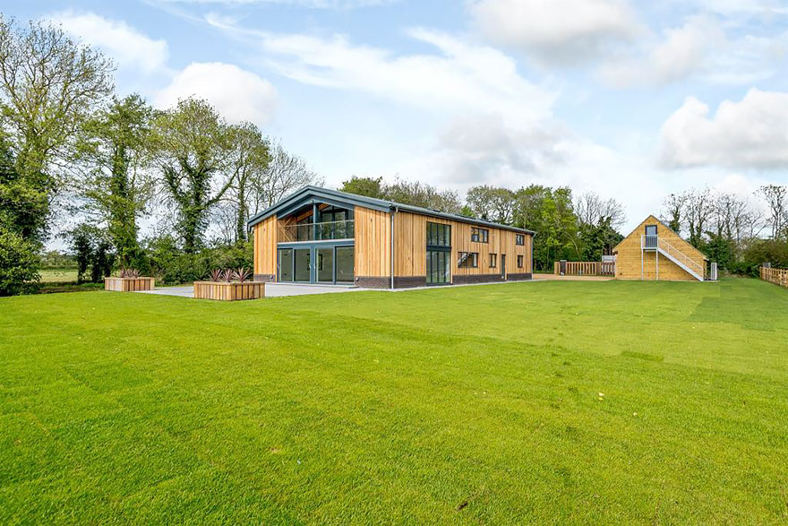 Man Turns Old Farm Shed Into $1.3 Million Luxury Home, And The Result Will Impress You