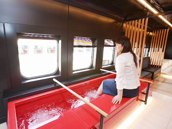 Toreiyu Tsubasa Train In Japan Is Equipped With Footbaths So You Can Enjoy A Relaxing Trip