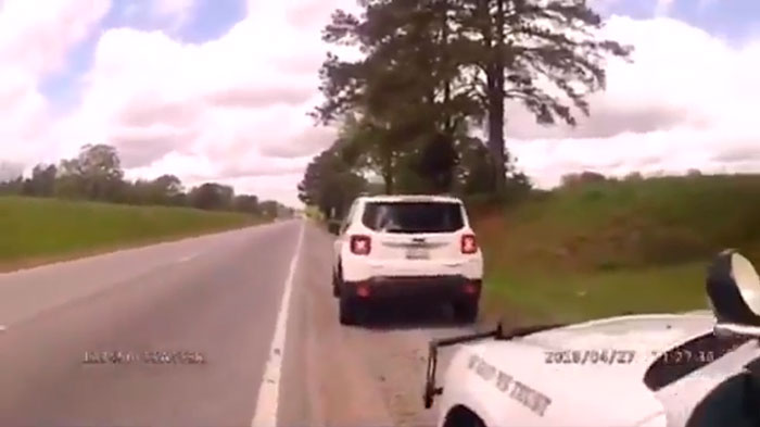 Woman Accuses Cop Of Racism, Gets Surprise Of A Lifetime When Police Release His Body Cam Footage Woman Accuses Cop Of Racism, Gets Surprise Of A Lifetime When Police Release His Body Cam Footage