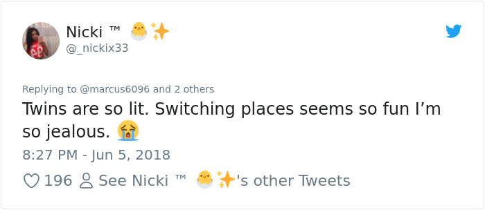 The Way These Identical Twins Handled School Yearbook's Photoshoot Will Make You Regret You're One Of A Kind The Way These Identical Twins Handled School Yearbook's Photoshoot Will Make You Regret You're One Of A Kind